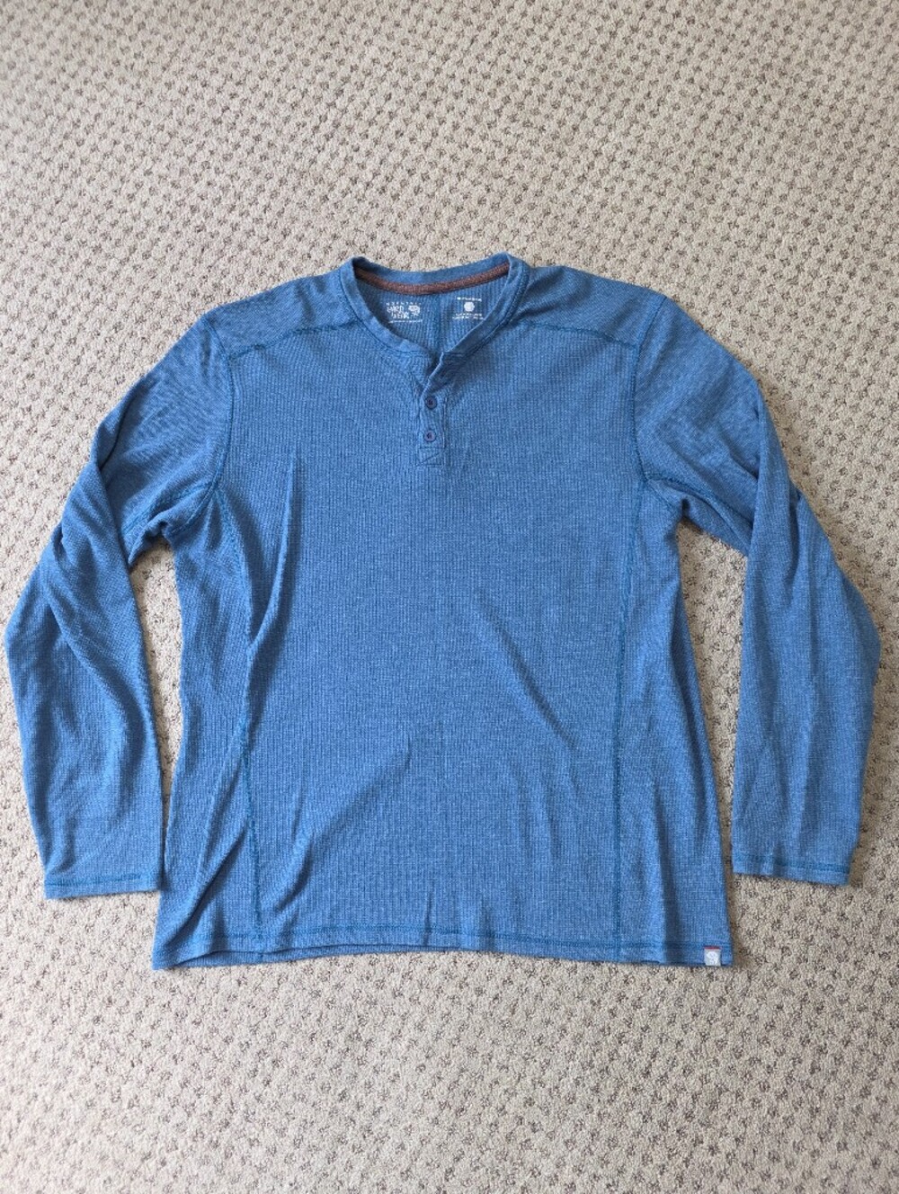 Mountain Hardwear Men's Blue Waffle Long-Sleeve Henley